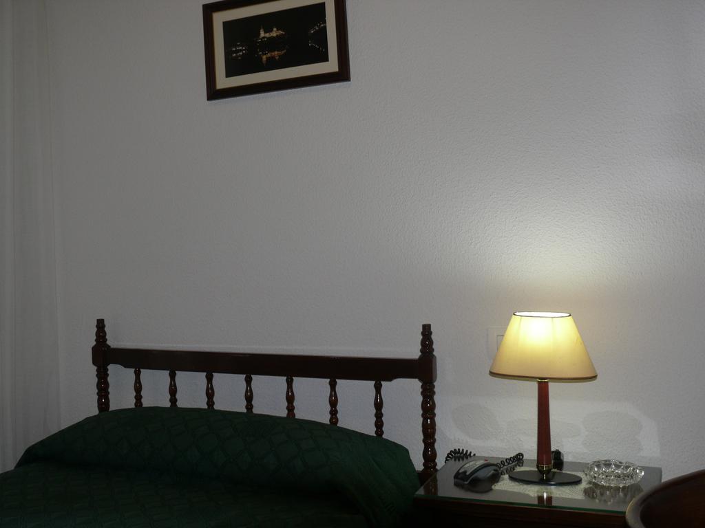 Hostal Navasfrias Саламанка Номер фото